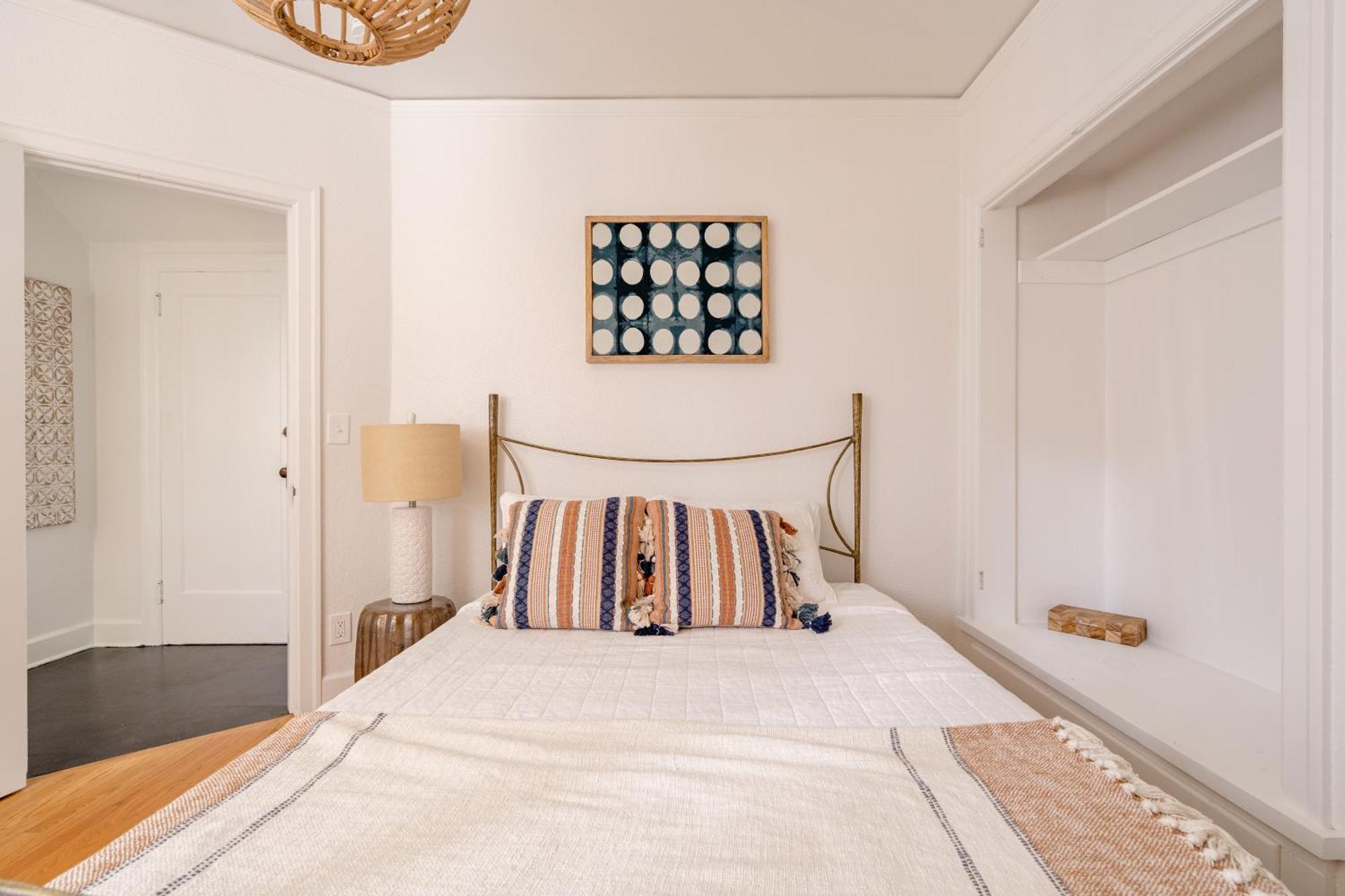 Holiday home Collection - The Ladd's Addition Bohemian Dream - 95 Walkscore *